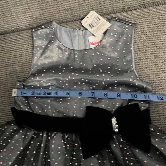 Girl’s Size 5 Black sparkly dress - Picture 6 of 6